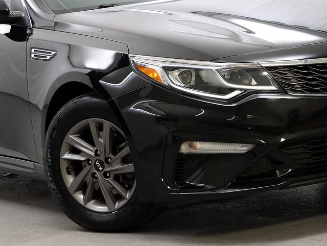 Used 2020 Kia Optima LX image 3
