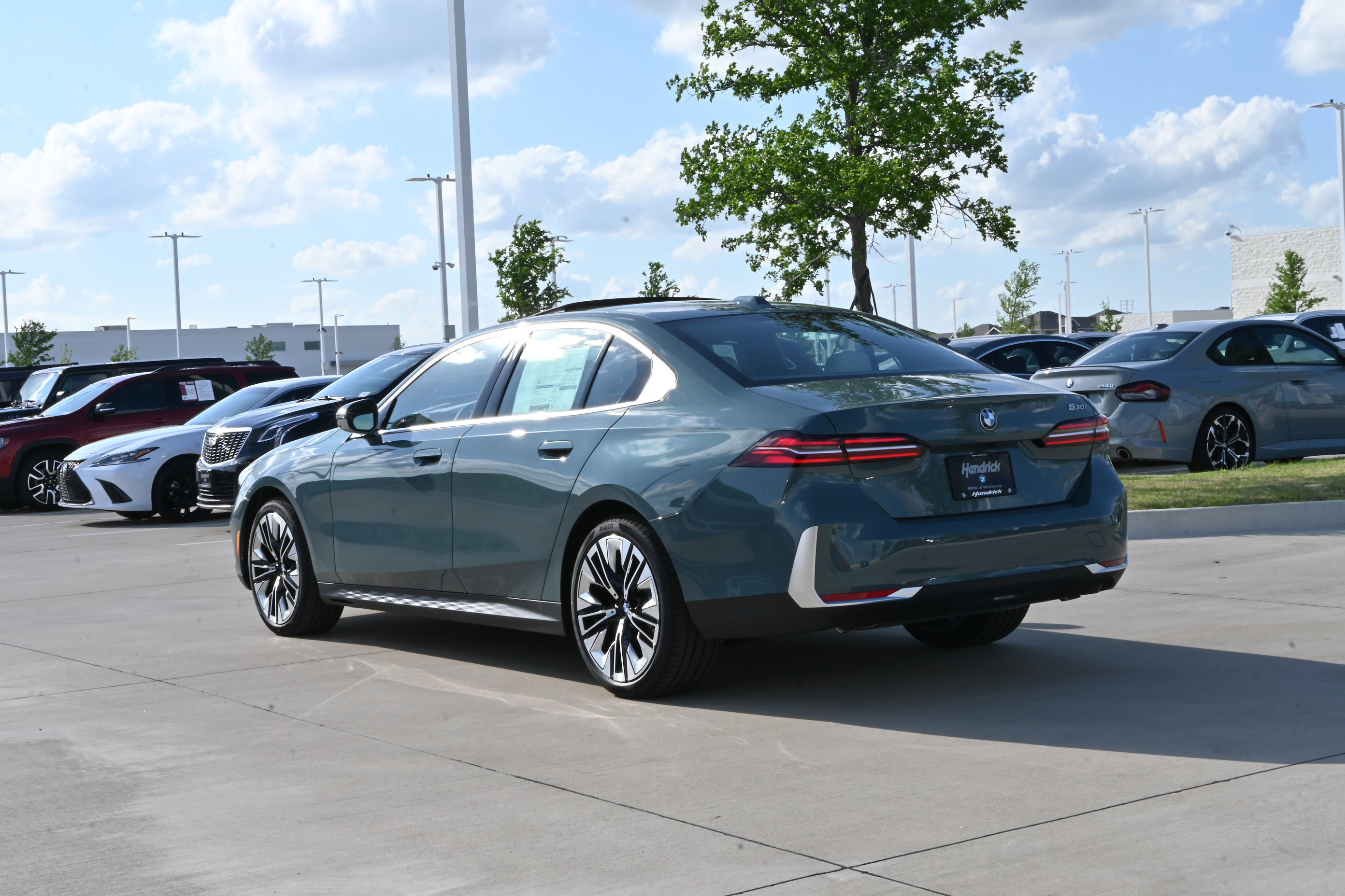 New 2026 BMW 530i w/ Convenience Package RWD image 5