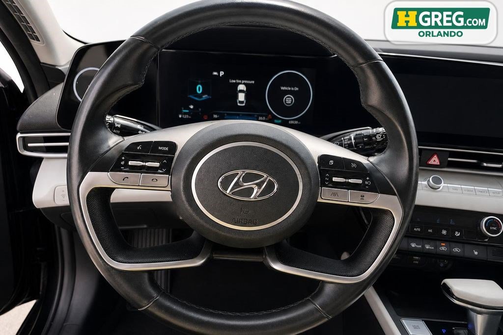 Used 2021 Hyundai Elantra Limited FWD image 10