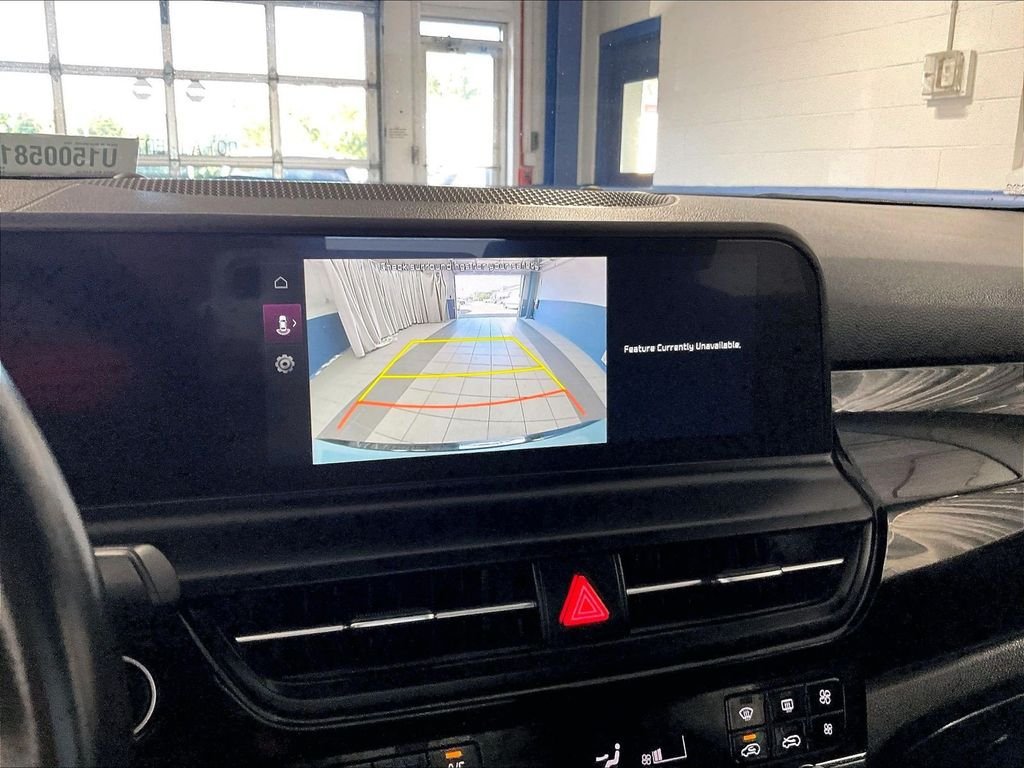 Used 2025 Kia Seltos S AWD/4WD image 19