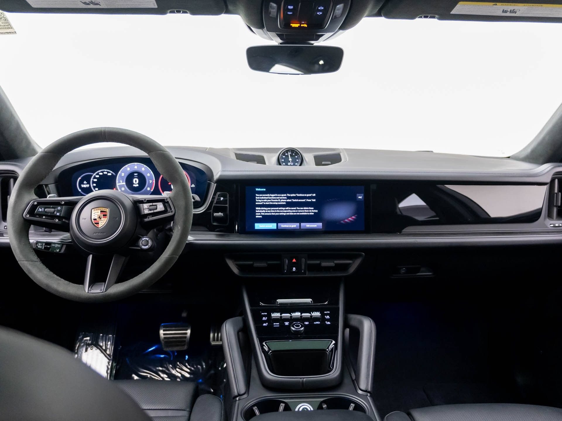 Certified 2025 Porsche Cayenne GTS AWD/4WD image 11