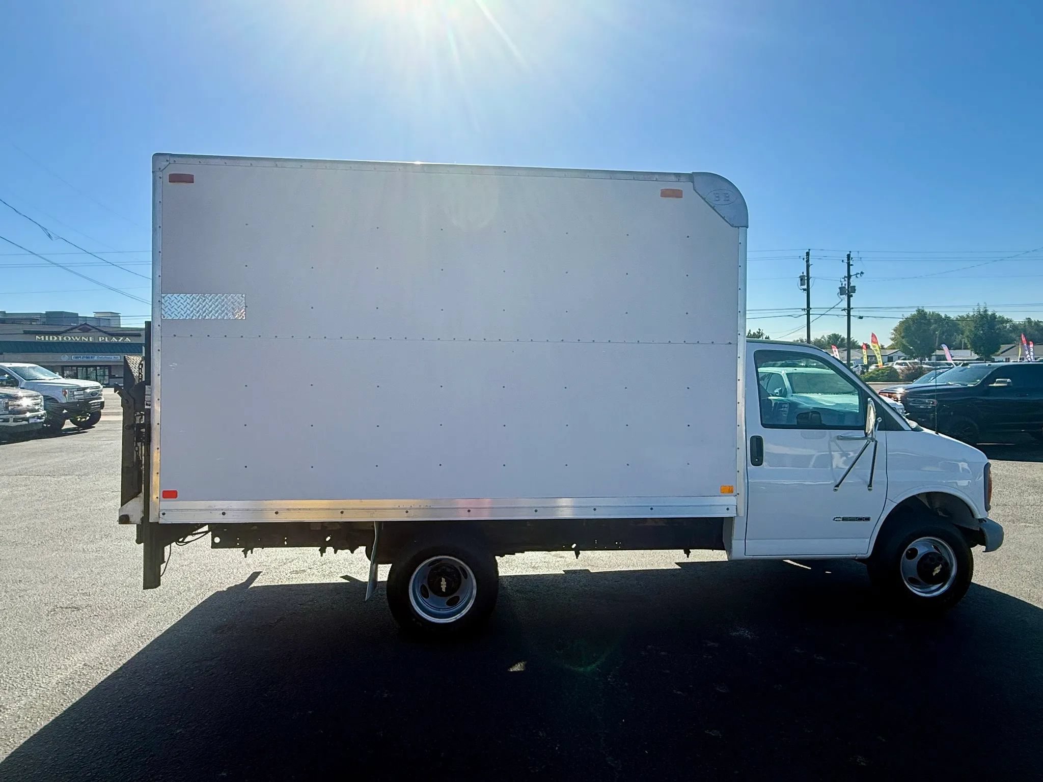 Used 2001 Chevrolet Express 3500 RWD image 6