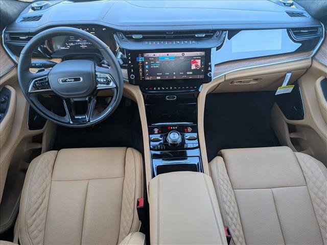 New 2026 Jeep Grand Cherokee Summit w/ Obsidian Package image 16