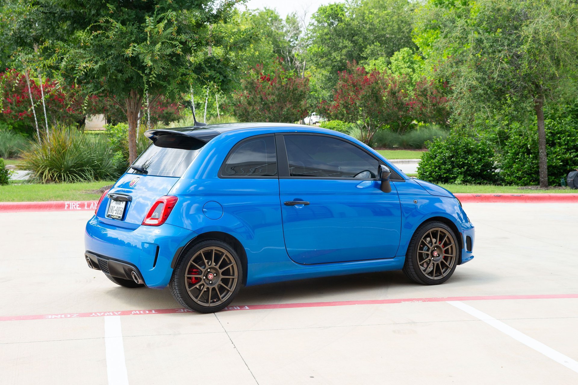 Used 2018 FIAT 500 Abarth FWD image 12