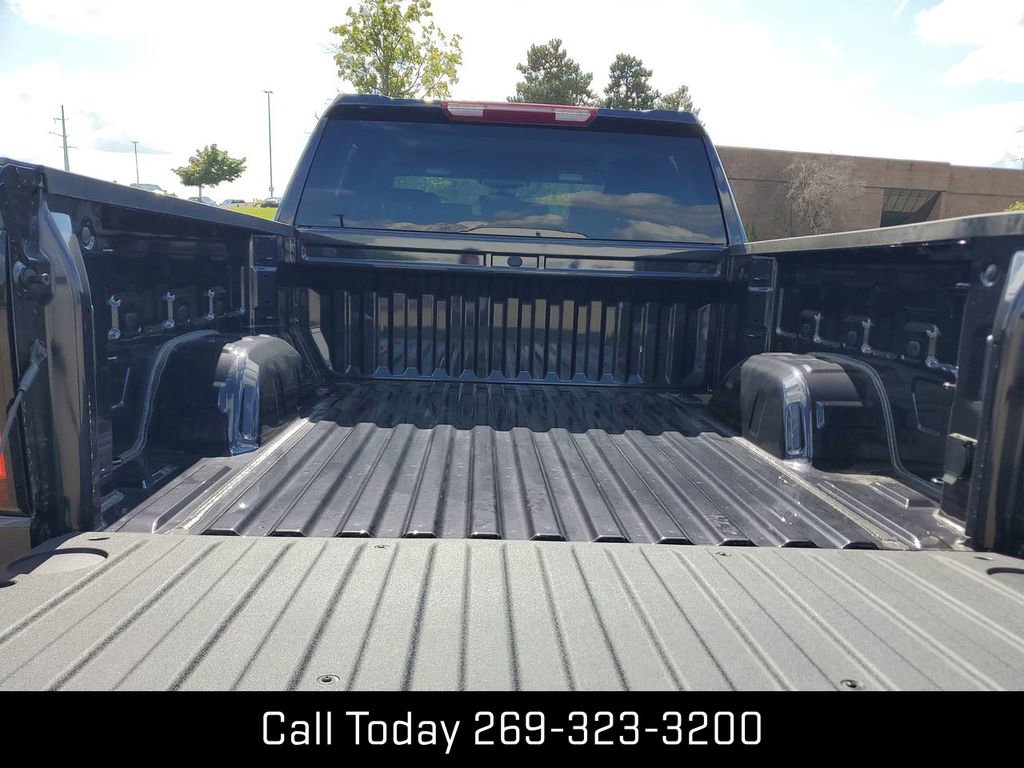 New 2025 GMC Sierra 1500 Elevation image 25