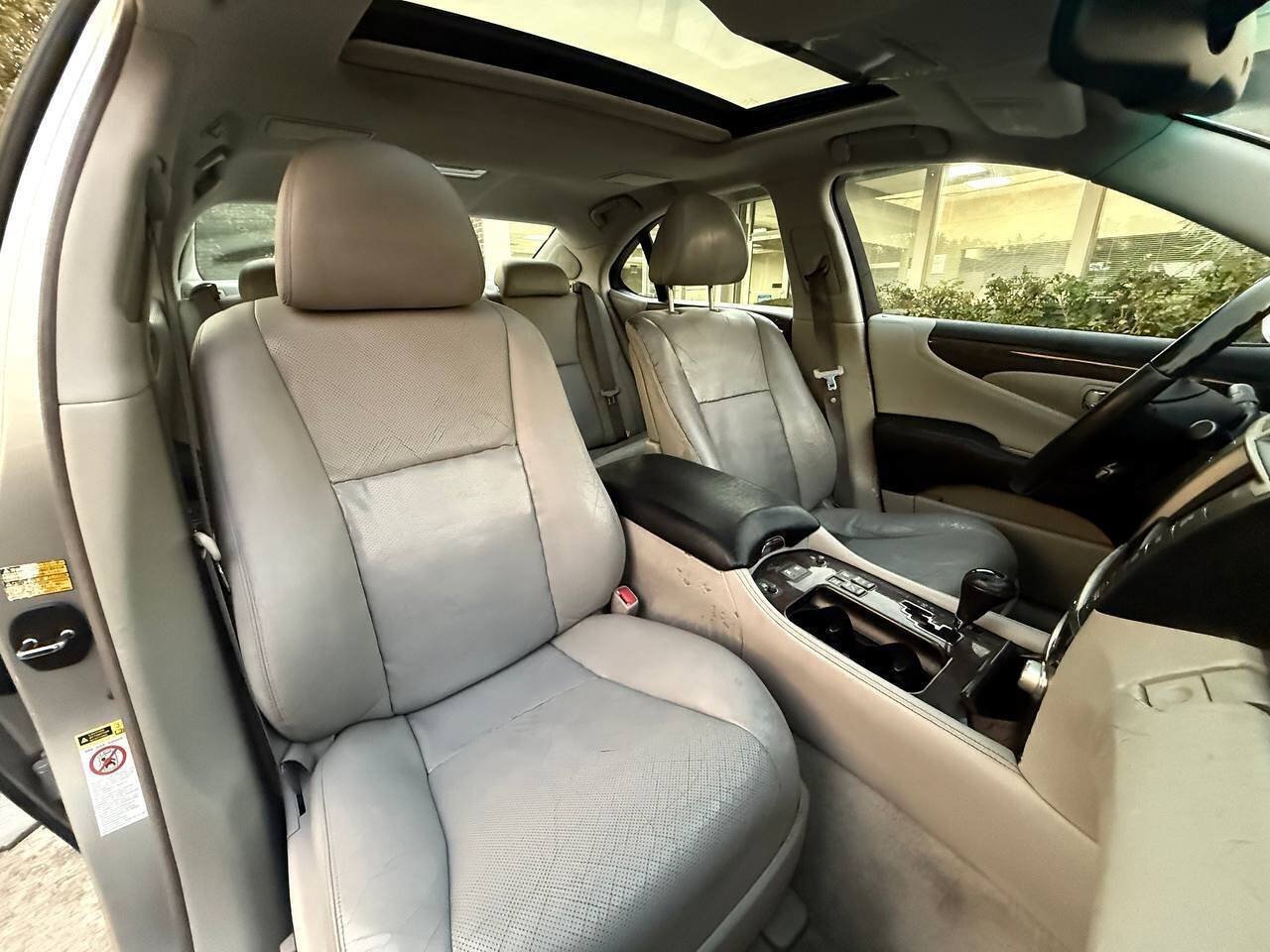 Used 2010 Lexus LS 460 AWD w/ Luxury Value Edition image 24