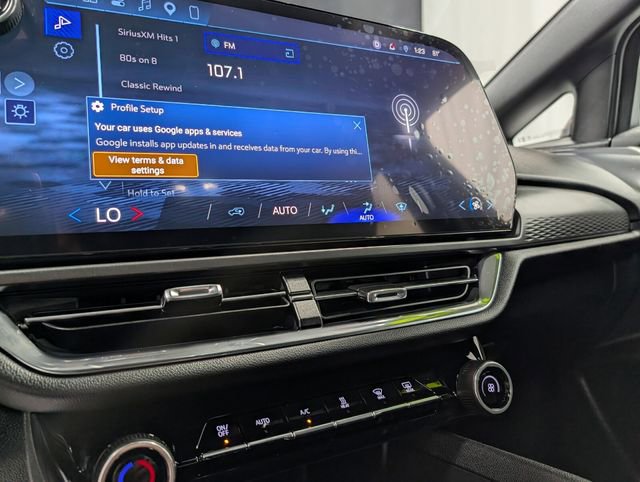 Used 2026 Chevrolet Equinox EV LT FWD image 23