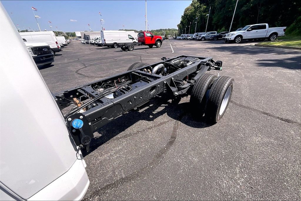 New 2025 Ford F450 XL image 10