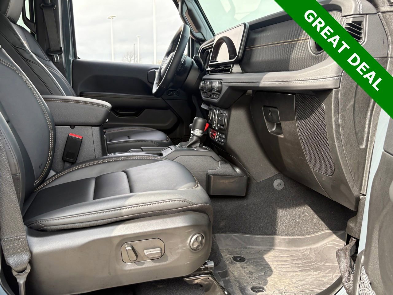 Used 2025 Jeep Wrangler Unlimited Rubicon 392 image 48