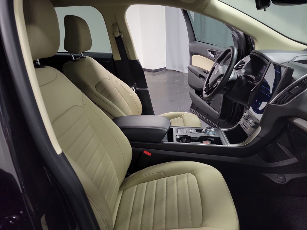 Used 2024 Ford Edge SE image 22