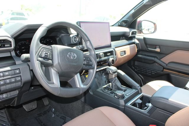 Used 2026 Toyota 4Runner Limited w/ Tow Technology Package AWD/4WD image 12