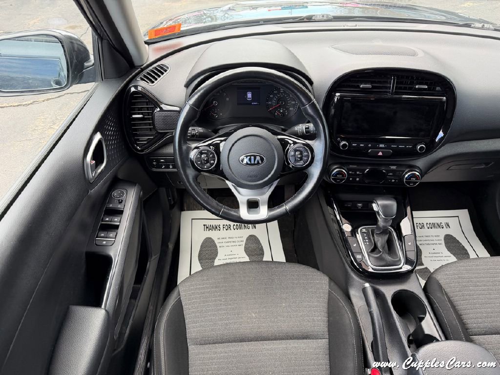 Used 2020 Kia Soul EX FWD image 16