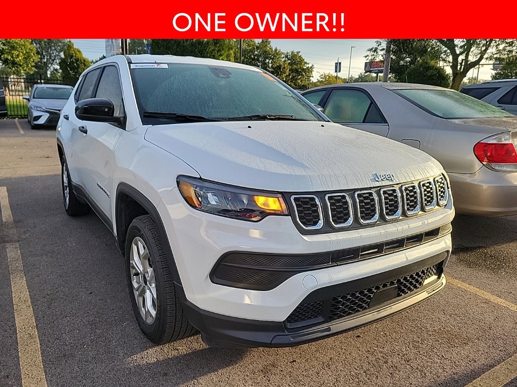 Used 2025 Jeep Compass Sport AWD/4WD image 3
