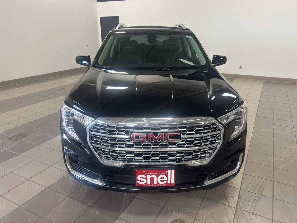 Used 2023 GMC Terrain Denali image 10