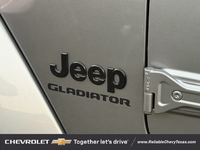Used 2021 Jeep Gladiator Sport AWD/4WD image 11