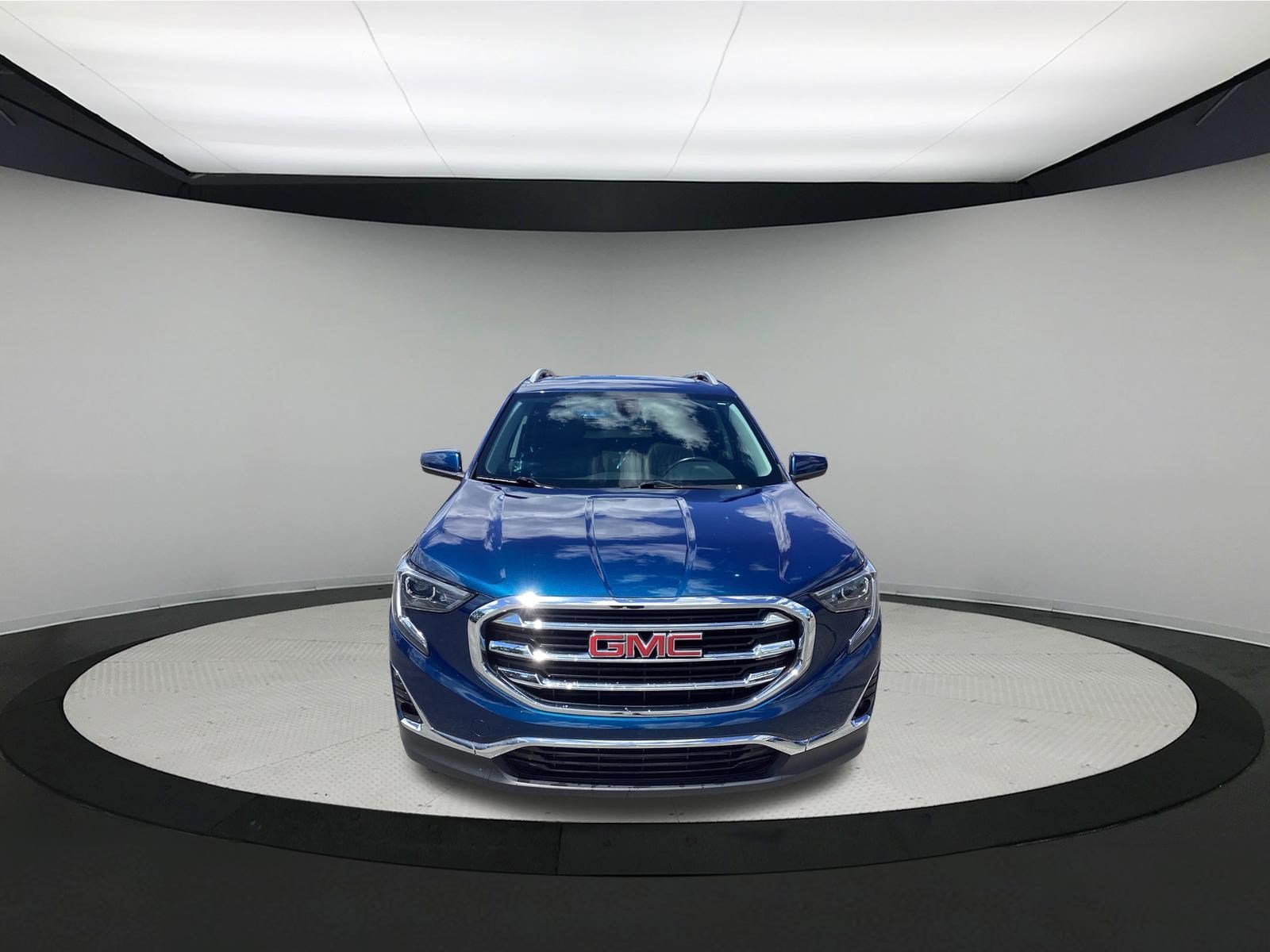 Used 2021 GMC Terrain SLT w/ Infotainment Package II AWD/4WD image 3