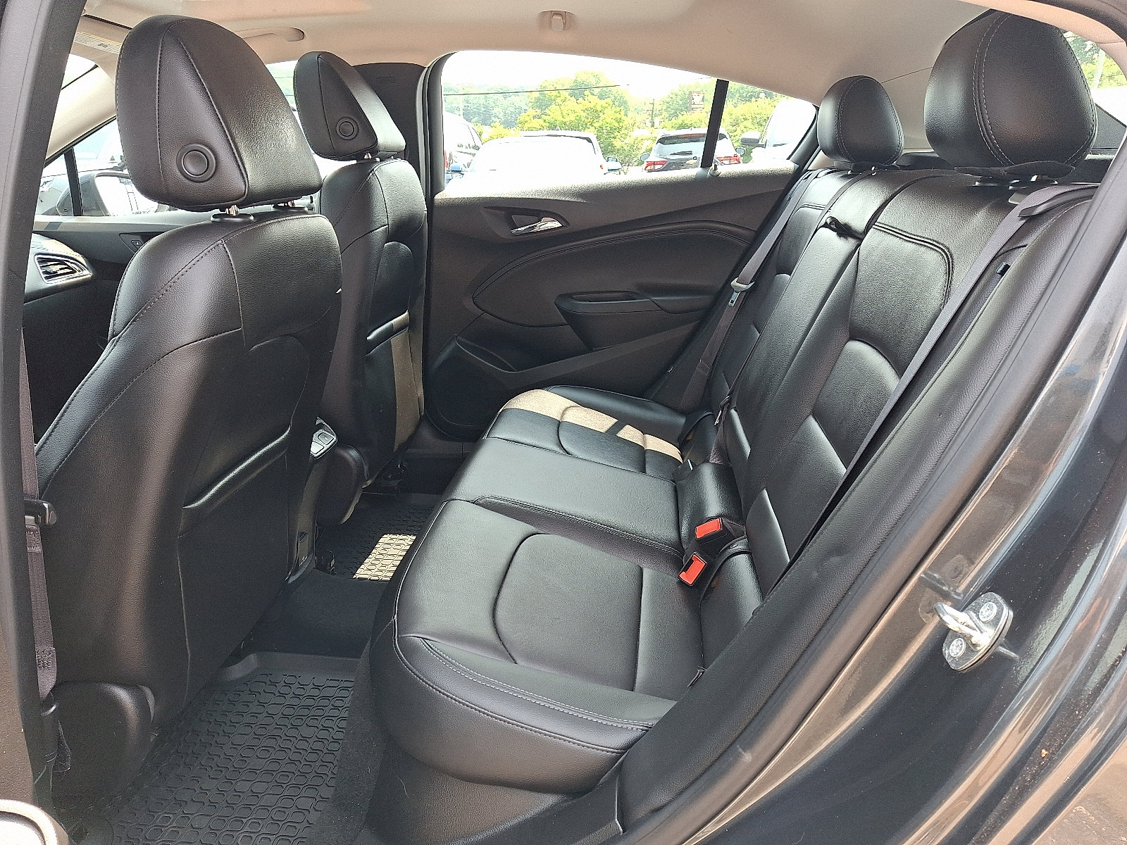 Certified 2017 Chevrolet Cruze Premier FWD image 11