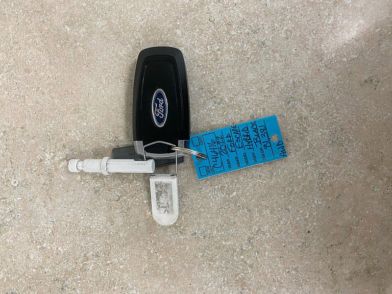 Used 2022 Ford Escape SE image 28