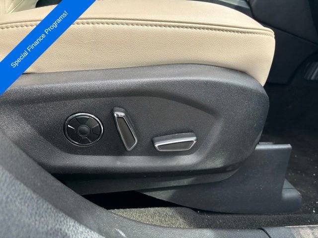 Used 2016 Ford Explorer Platinum image 30