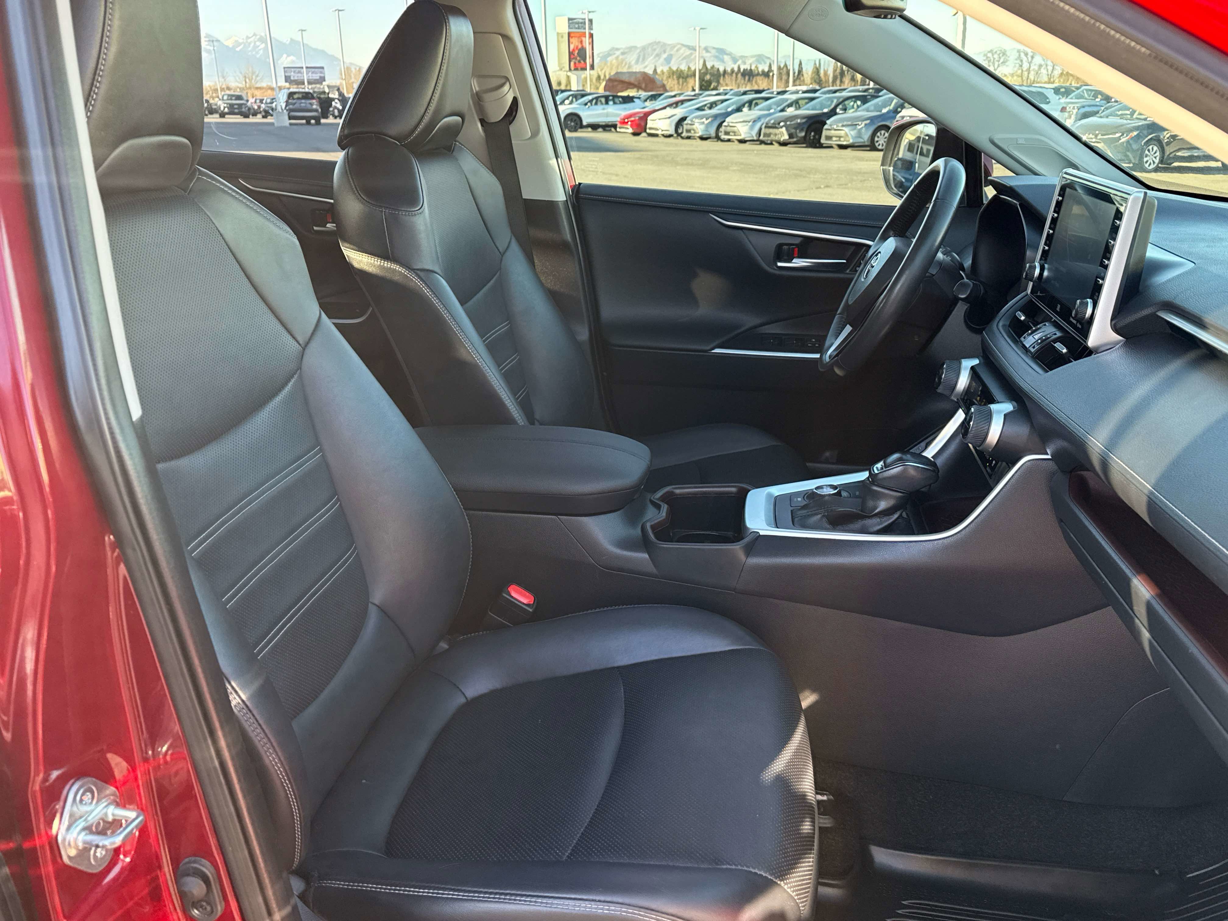 Used 2022 Toyota RAV4 Limited w/ Limited Grade Weather Package image 17