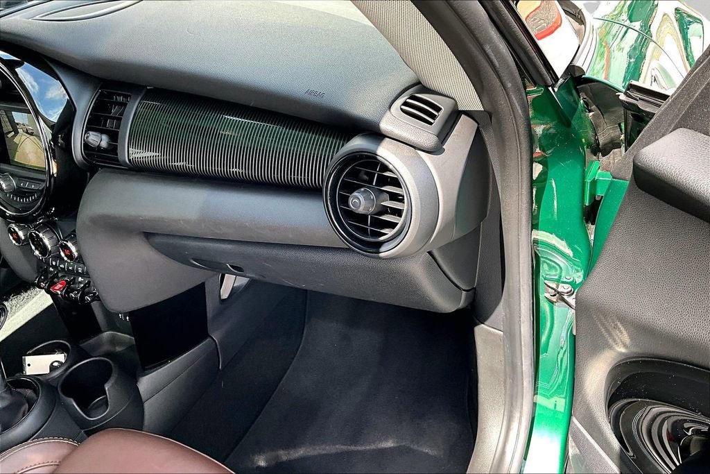 Used 2019 MINI Cooper S image 26