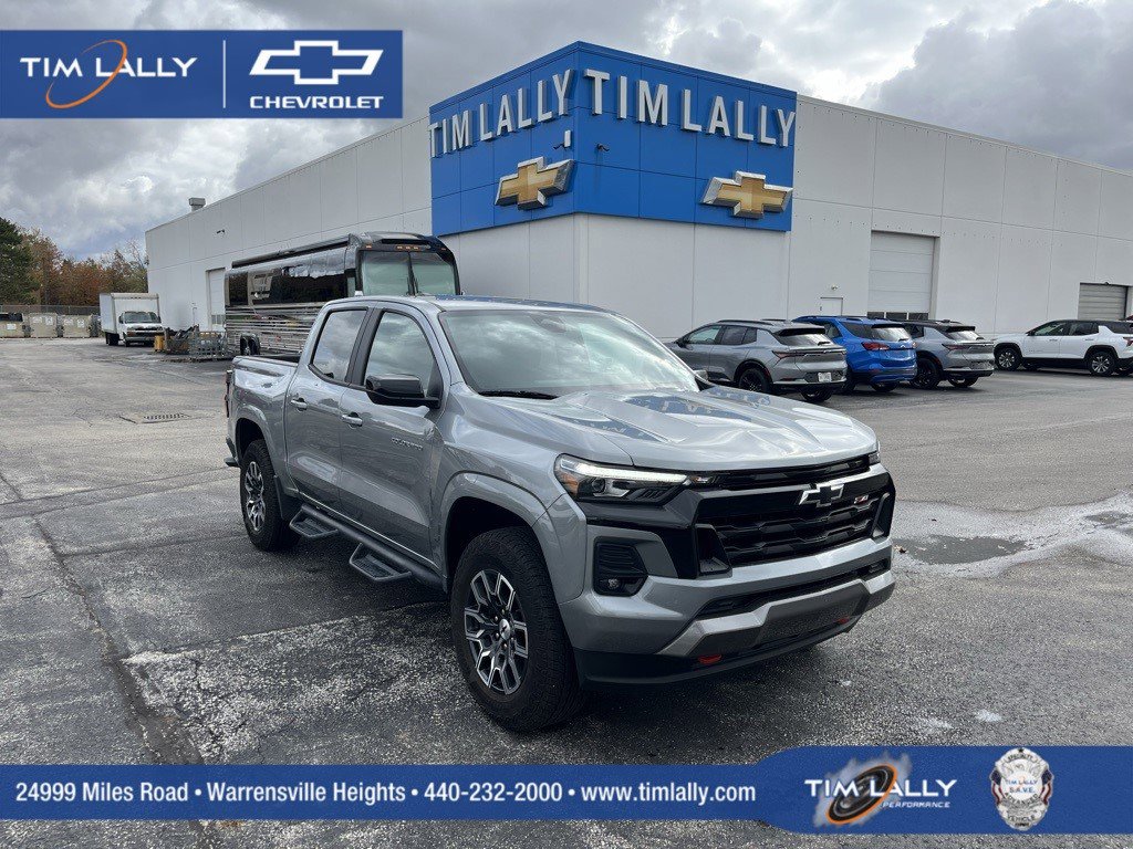 Certified 2024 Chevrolet Colorado Z71 w/ Z71 Convenience Package 2
