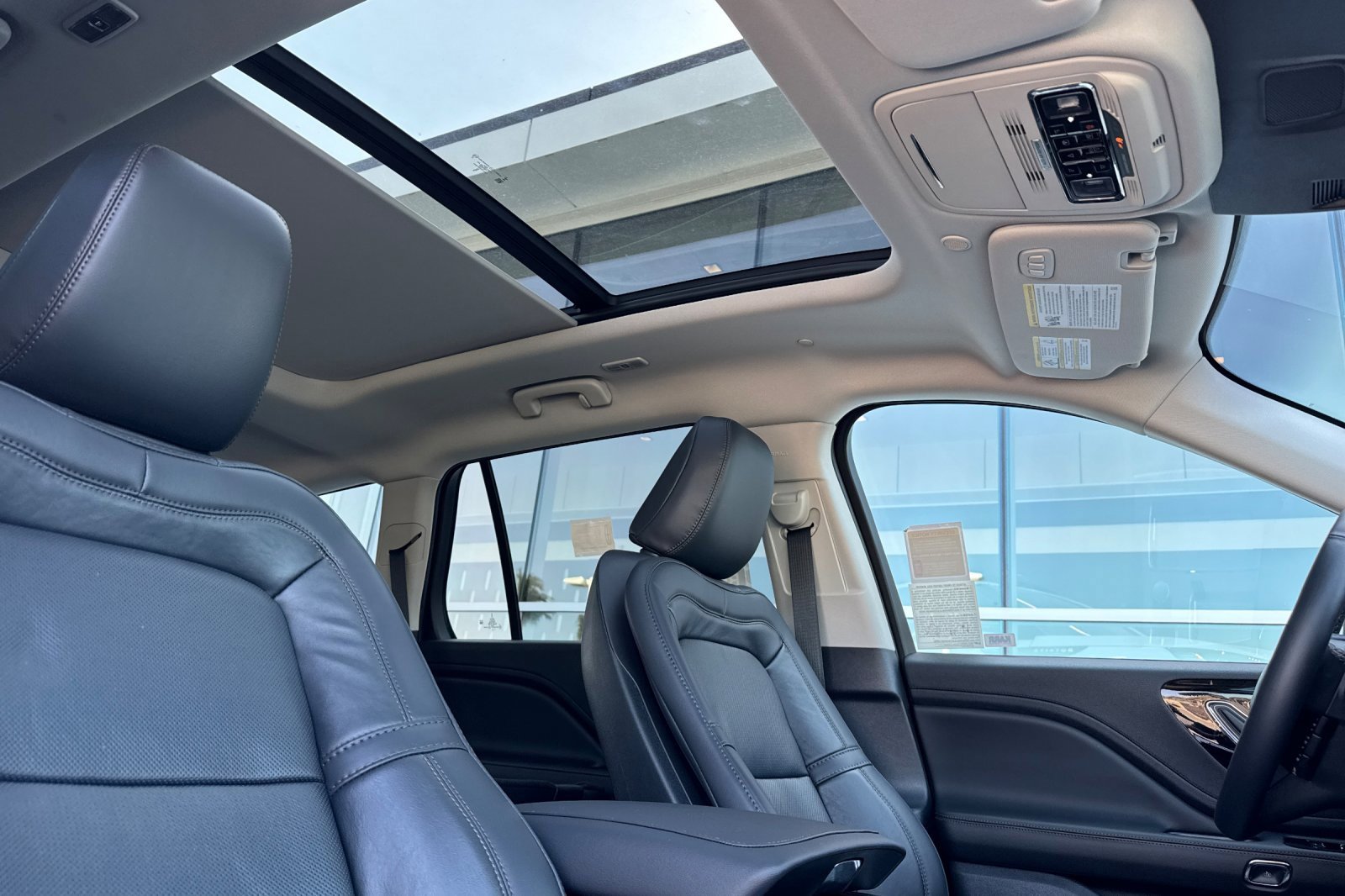 New 2025 Lincoln Aviator Reserve image 17