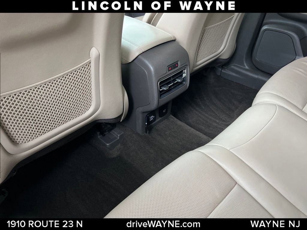 Certified 2020 Lincoln Corsair Reserve w/ Equipment Group 201A AWD/4WD image 15