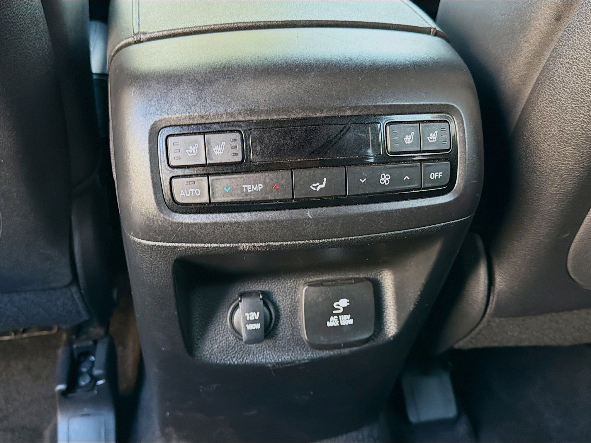 Used 2022 Hyundai Palisade Calligraphy image 23