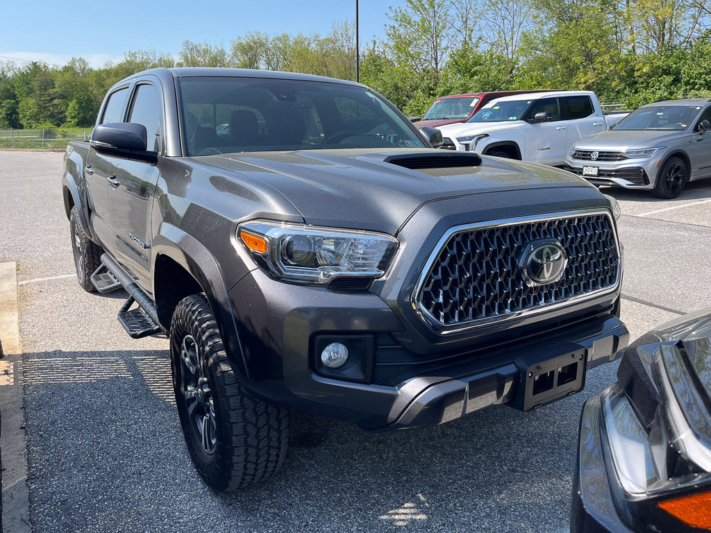 Used 2019 Toyota Tacoma TRD Sport AWD/4WD image 1