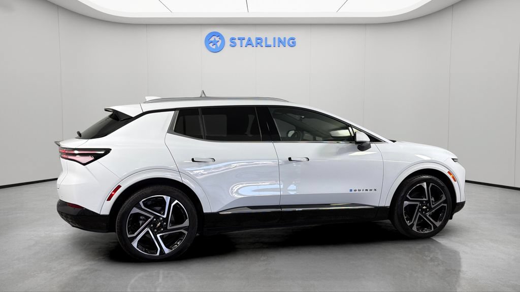 Certified 2024 Chevrolet Equinox EV LT FWD image 10