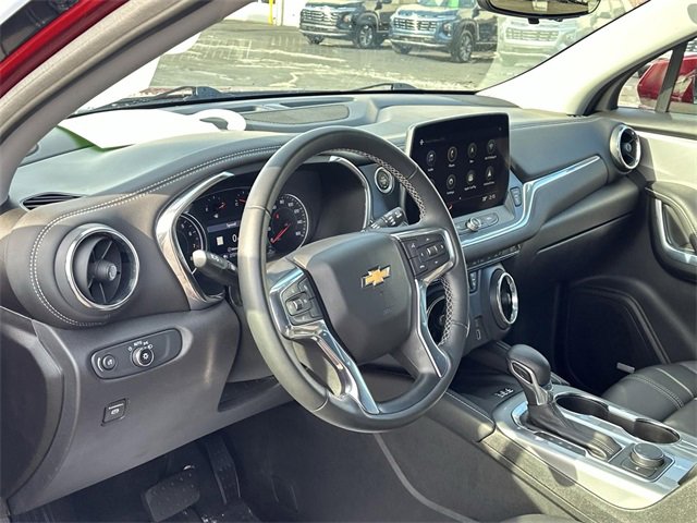 Used 2023 Chevrolet Blazer LT w/ Sound & Technology Package image 10