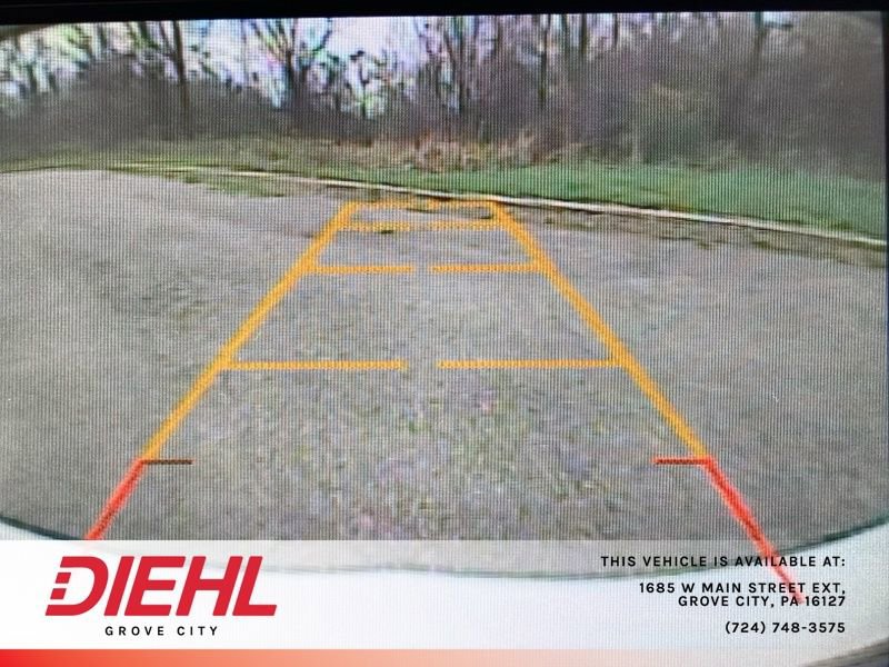 Used 2018 Cadillac XT5 Platinum w/ Driver Assist Package image 22