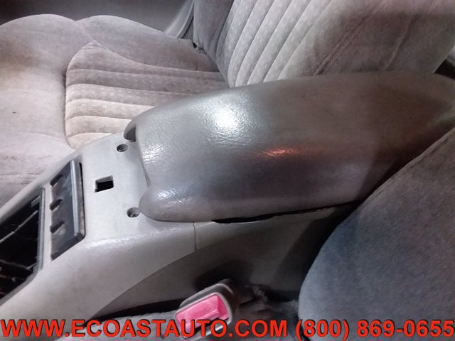 Used 2000 Chevrolet S10 Pickup LS w/ Preferred Equipment Group AWD/4WD image 13