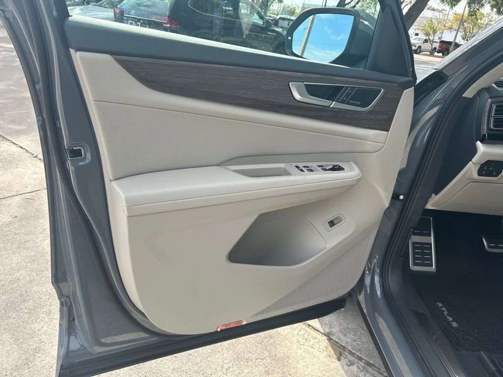 New 2026 Volkswagen Atlas SEL Premium R-Line image 54