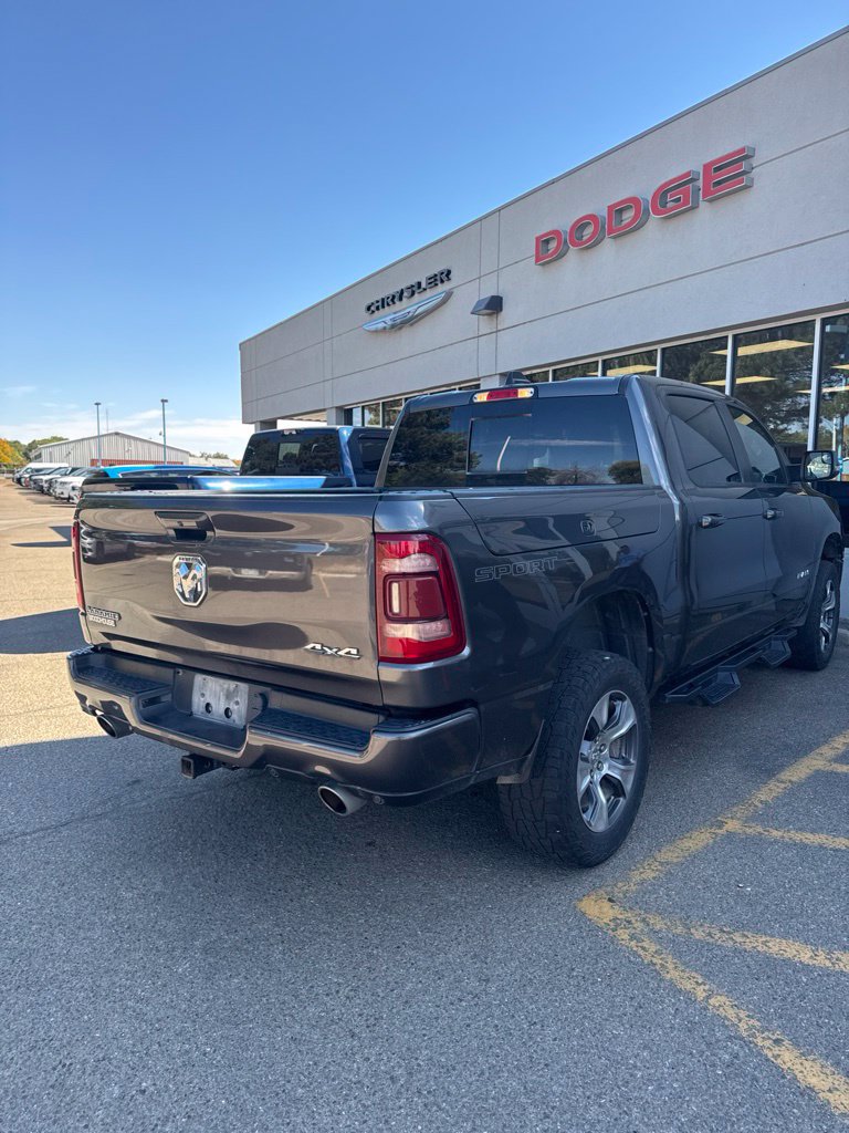 Used 2023 RAM 1500 Laramie AWD/4WD image 5
