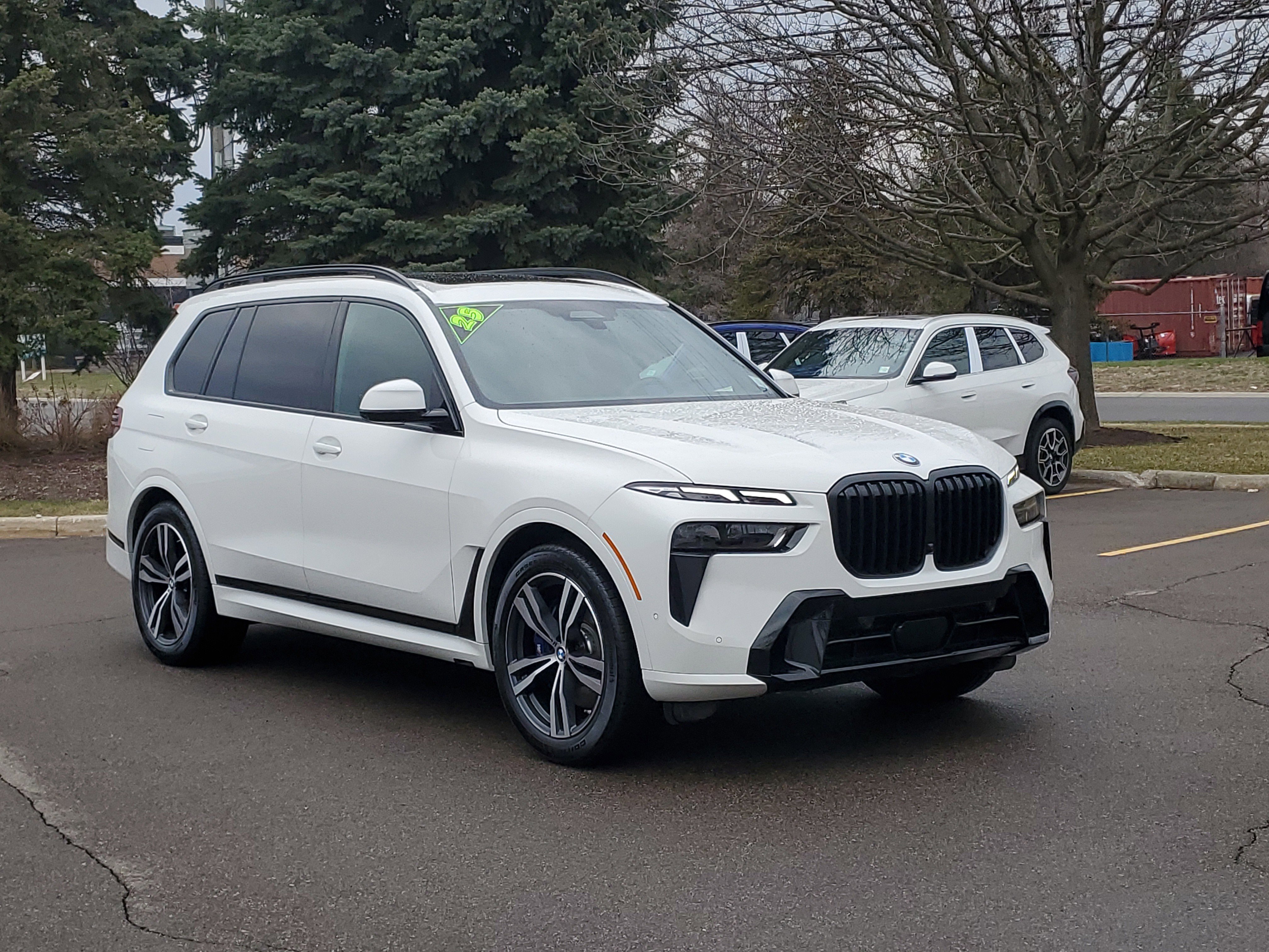 Certified 2025 BMW X7 xDrive40i w/ M Sport Package image 4