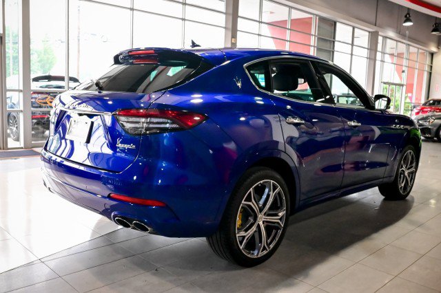 Used 2023 Maserati Levante GT AWD/4WD image 5