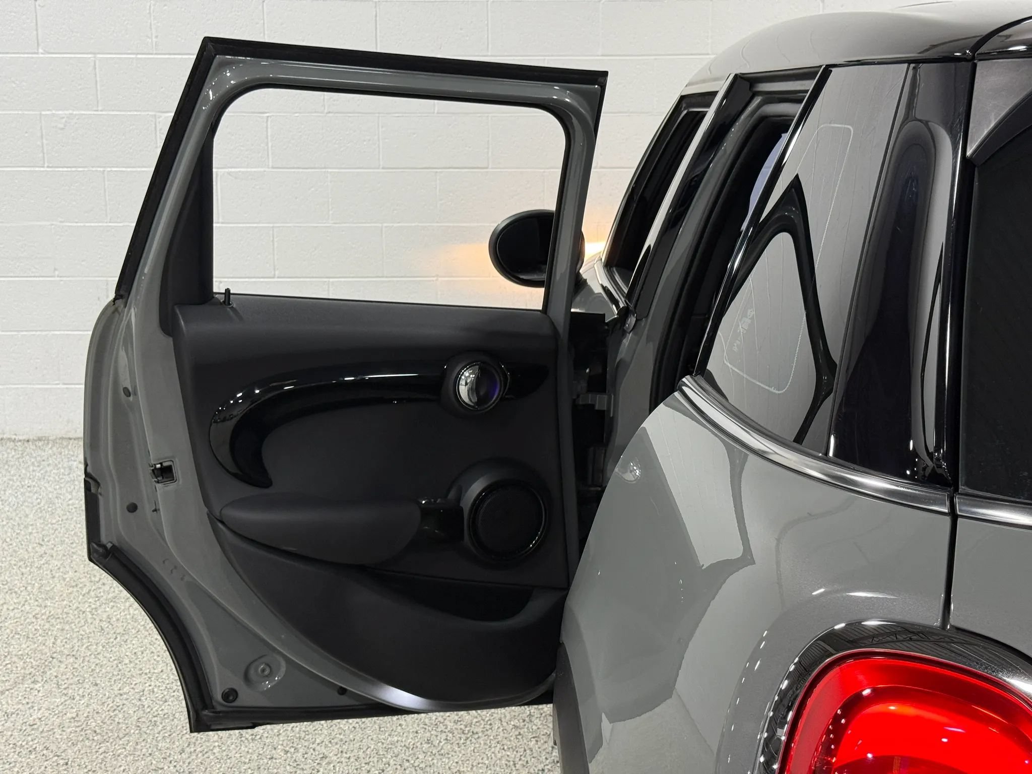 Used 2019 MINI Cooper S w/ Signature Upholstery Package FWD image 62