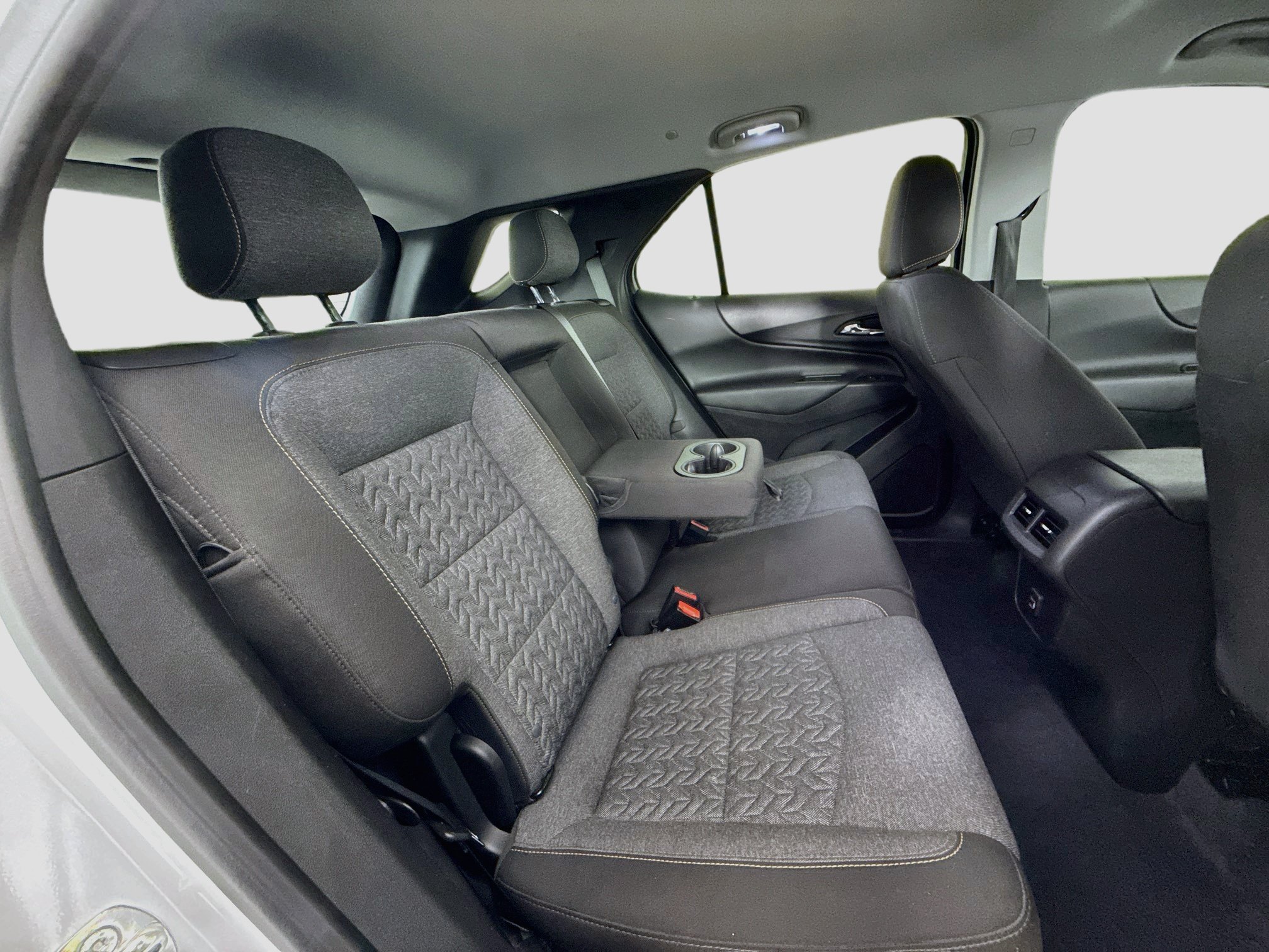Used 2023 Chevrolet Equinox LT FWD image 28
