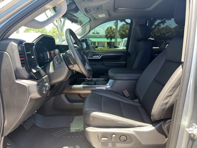 Used 2026 Chevrolet Silverado 1500 LT Trail Boss w/ LT Trail Boss Premium Package AWD/4WD image 12