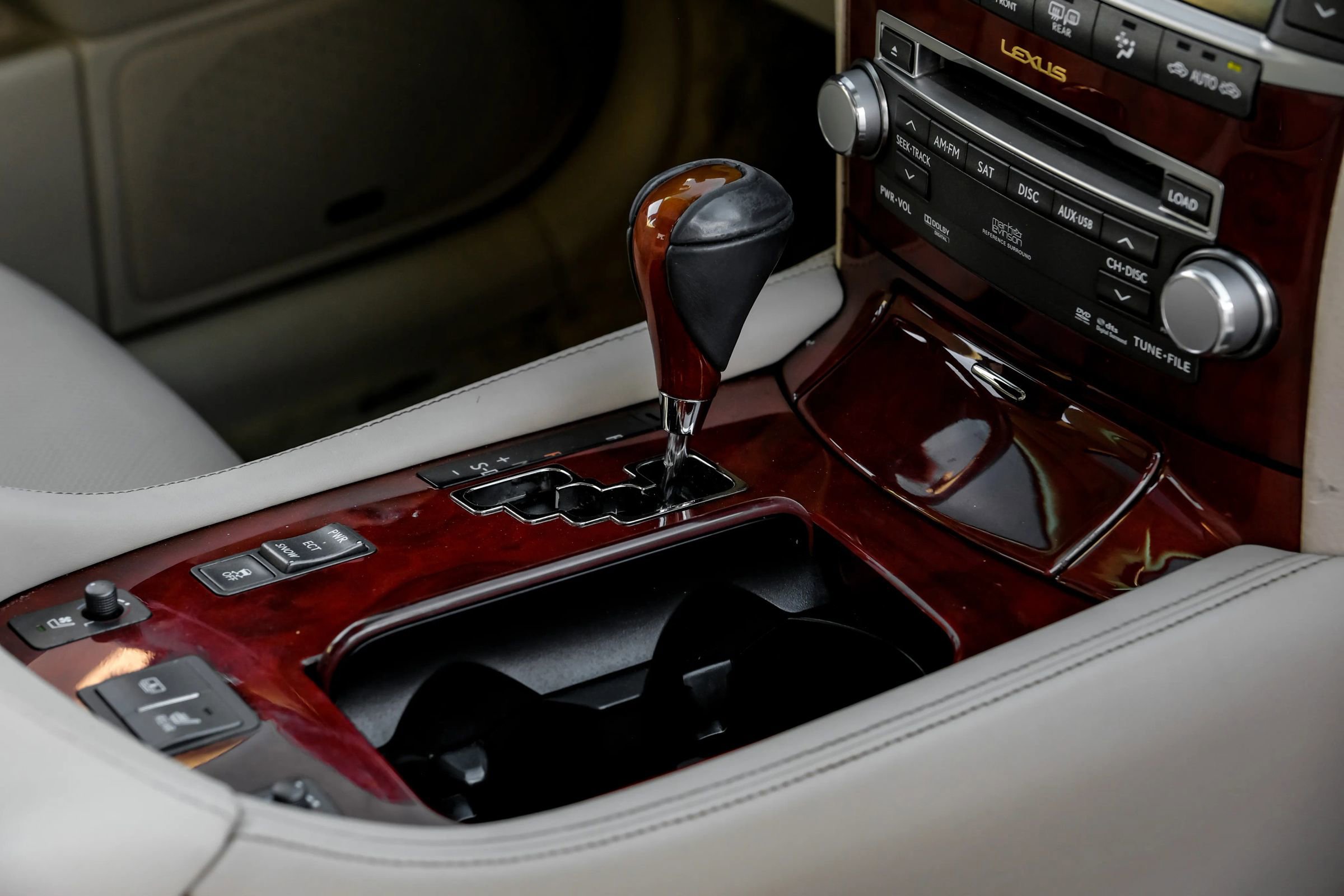 Used 2012 Lexus LS 460 image 26