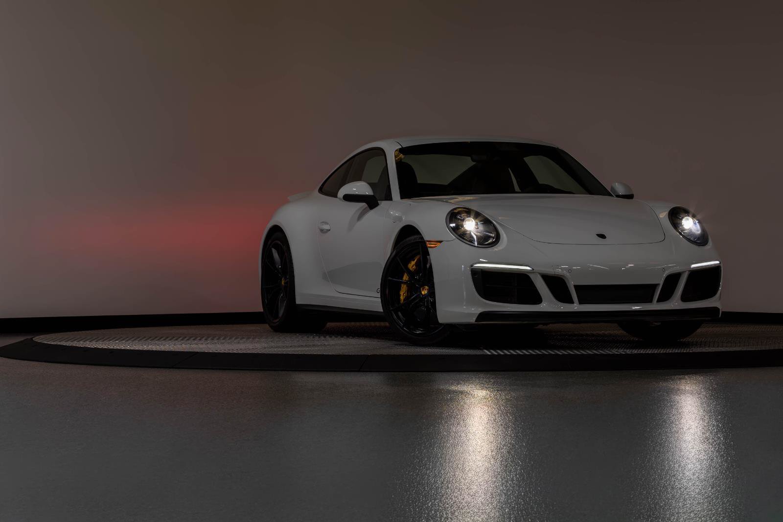 Used 2019 Porsche 911 Carrera GTS RWD image 25