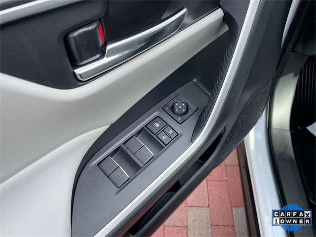 Used 2023 Toyota RAV4 XLE Premium image 11