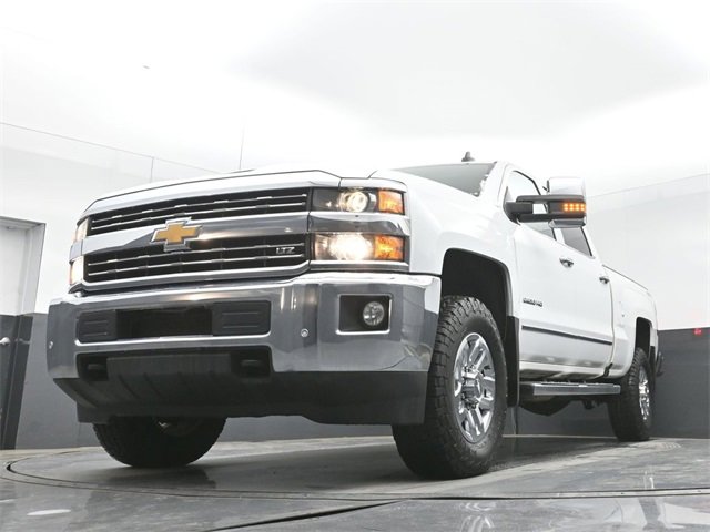 Used 2019 Chevrolet Silverado 2500 LTZ w/ Duramax Plus Package image 37
