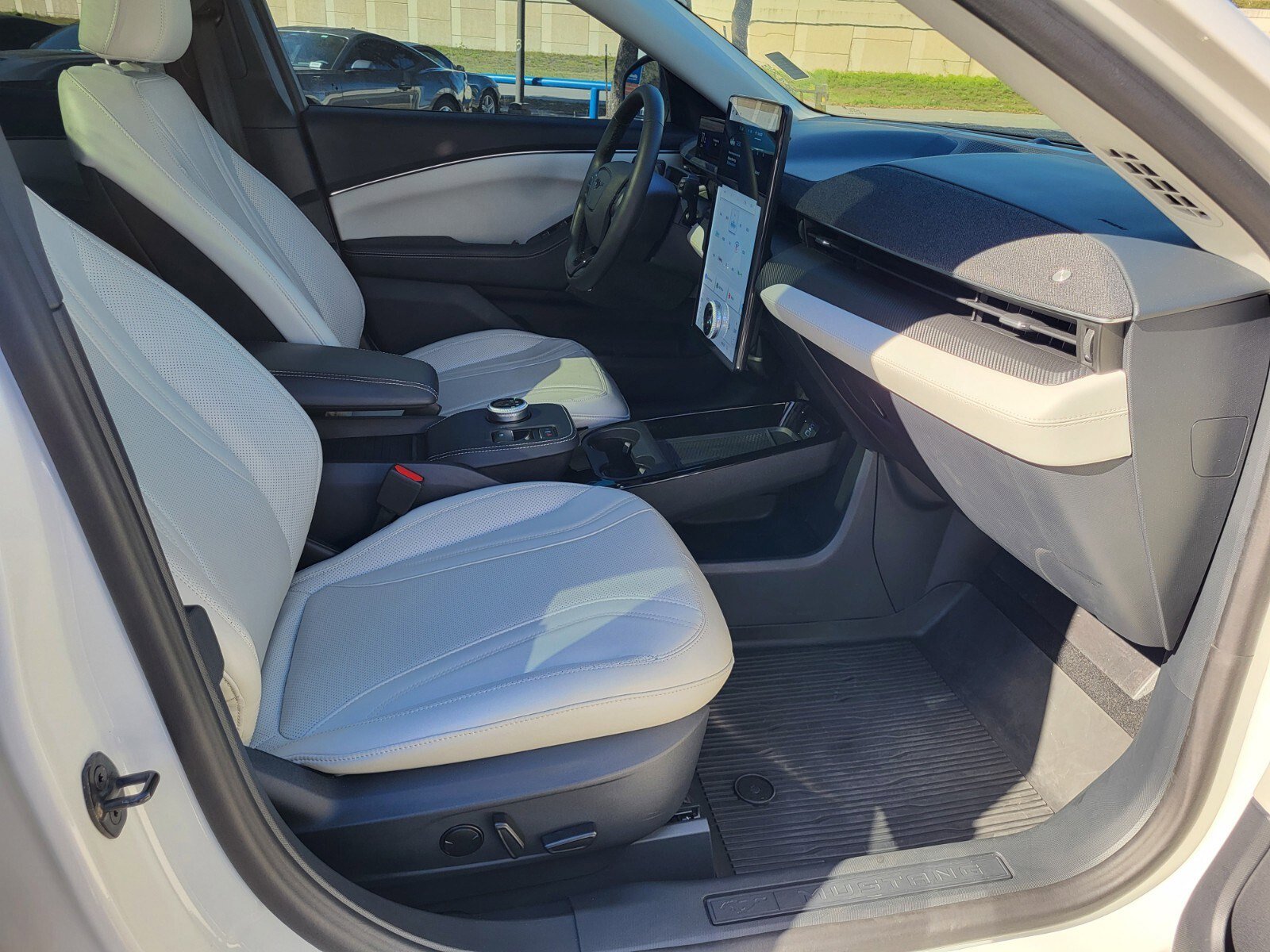 Certified 2024 Ford Mustang Mach-E Premium image 12