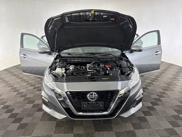 Certified 2021 Nissan Altima 2.5 SV w/ SV Premium Package AWD/4WD image 11
