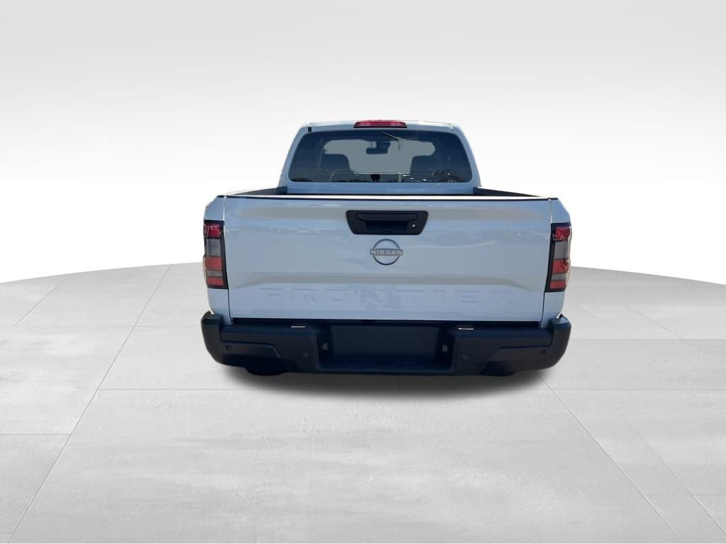 New 2025 Nissan Frontier S image 3
