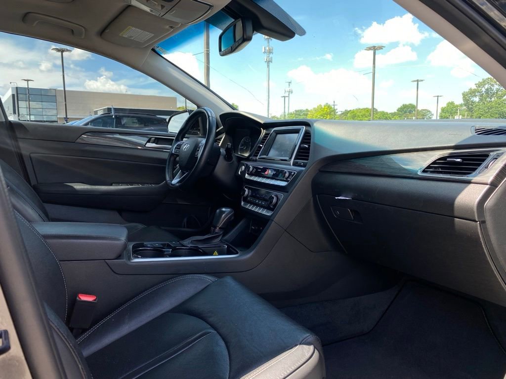 Used 2019 Hyundai Sonata Limited FWD image 29