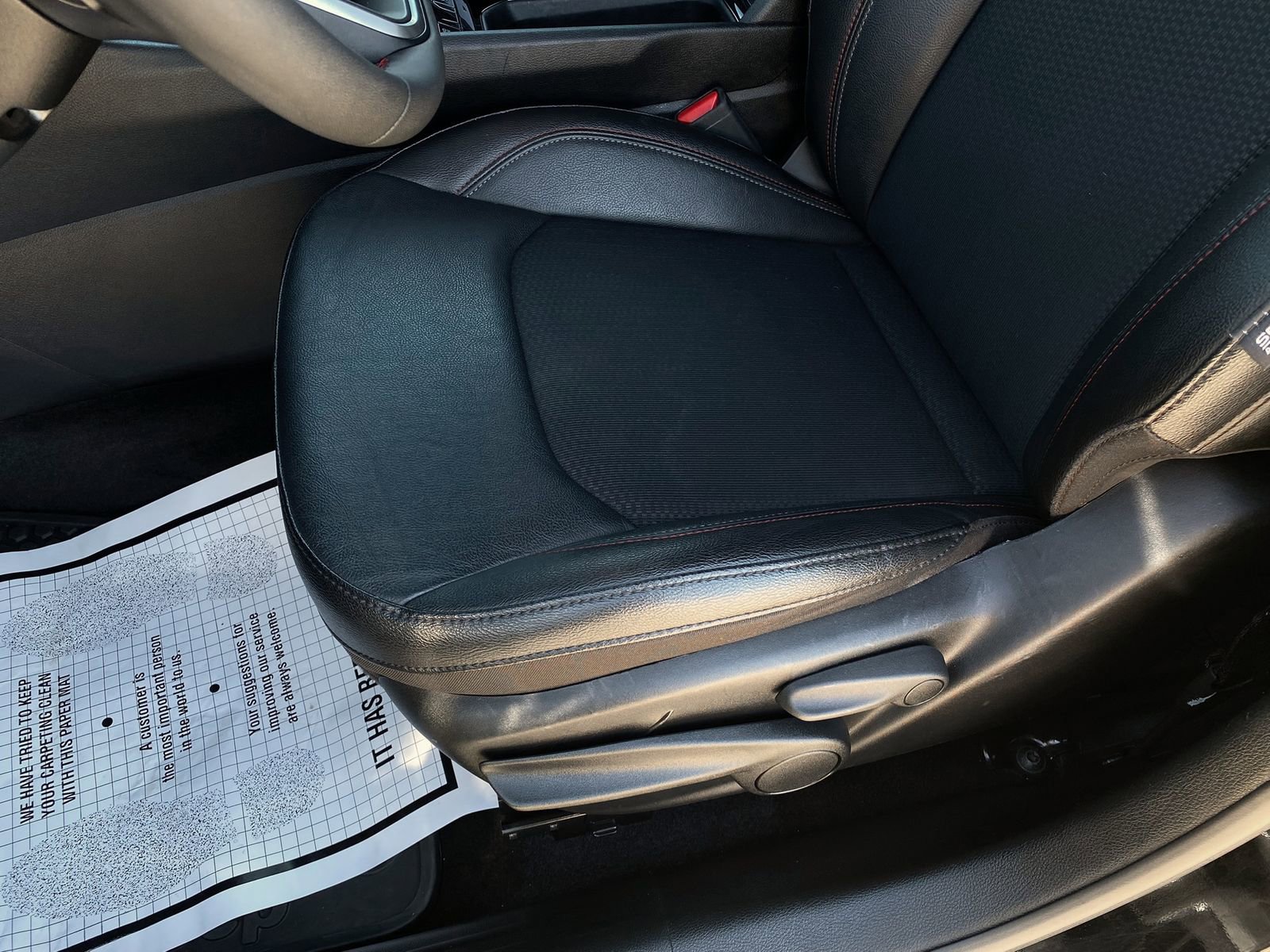 Used 2024 Jeep Compass Trailhawk image 11